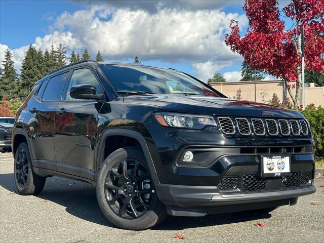 2025 Jeep Compass COMPASS LATITUDE 4X4