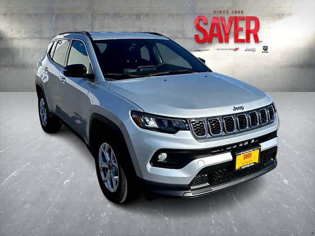 2025 Jeep Compass COMPASS LATITUDE 4X4