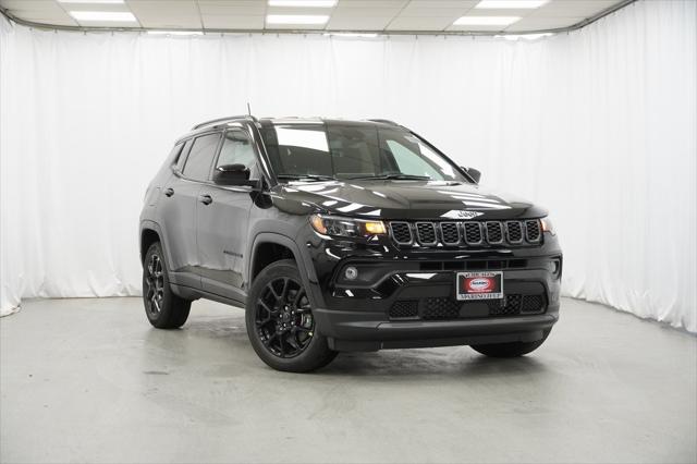 2025 Jeep Compass COMPASS LATITUDE 4X4