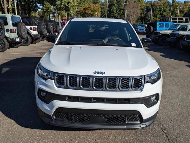 2025 Jeep Compass COMPASS LATITUDE 4X4