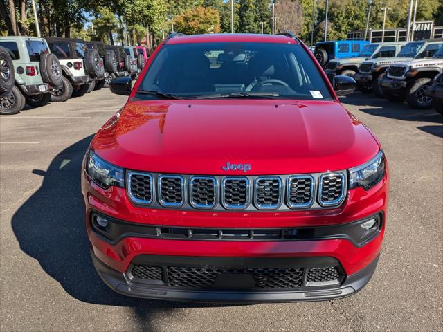 2025 Jeep Compass COMPASS LATITUDE 4X4