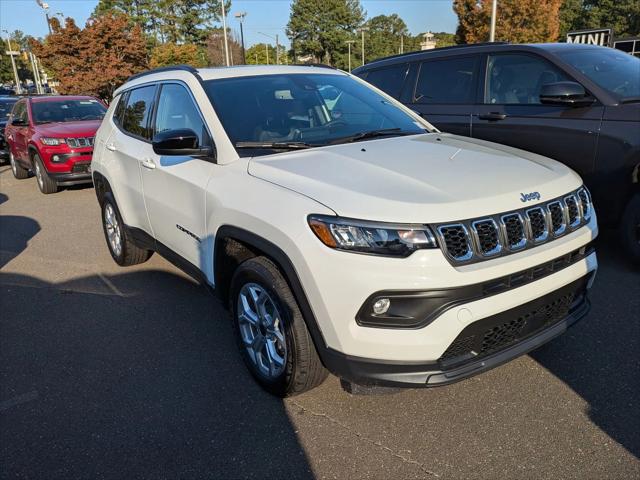 2025 Jeep Compass COMPASS LATITUDE 4X4