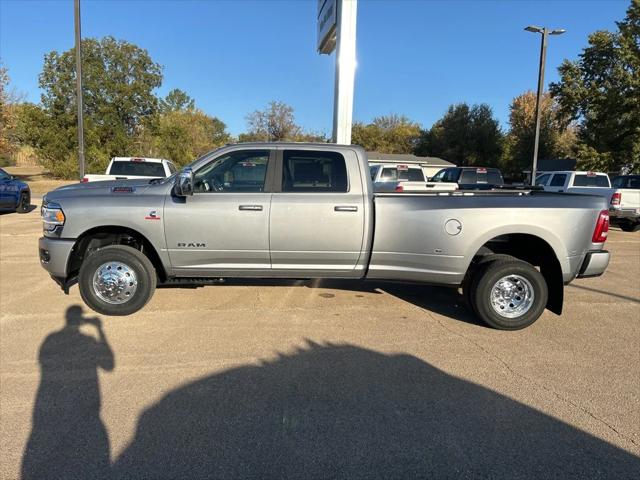 2024 RAM Ram 3500 RAM 3500 LARAMIE CREW CAB 4X4 8 BOX