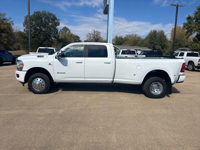 2024 RAM Ram 3500 RAM 3500 LARAMIE CREW CAB 4X4 8 BOX