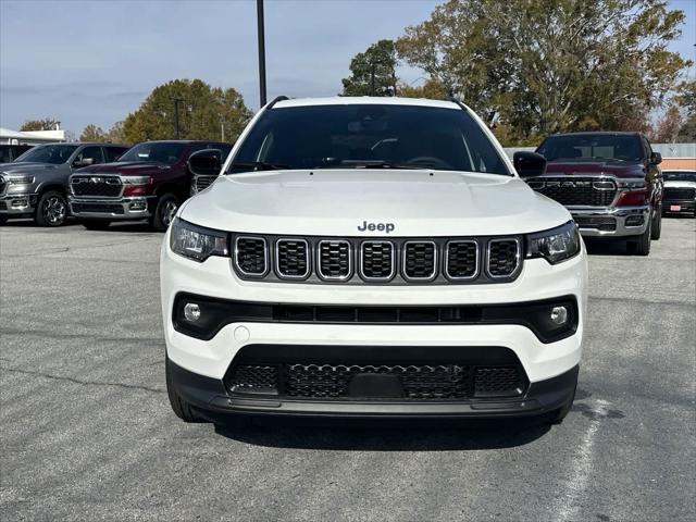 2025 Jeep Compass COMPASS LATITUDE 4X4