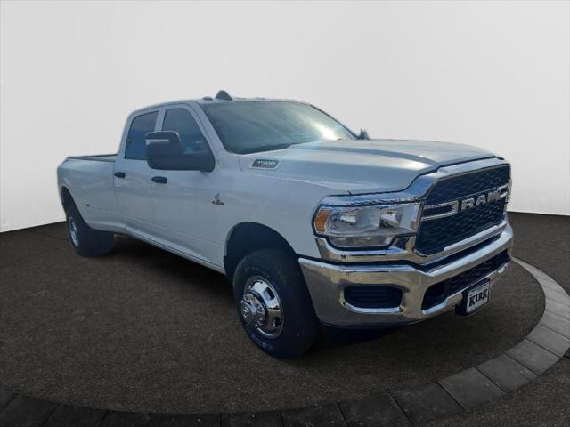 2024 RAM Ram 3500 RAM 3500 TRADESMAN CREW CAB 4X4 8 BOX