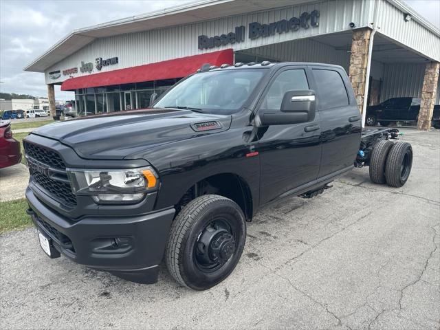 2024 RAM Ram 3500 Chassis Cab RAM 3500 TRADESMAN CREW CAB CHASSIS 4X4 60 CA