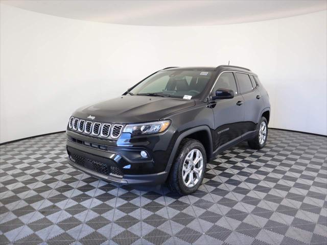 2025 Jeep Compass COMPASS LATITUDE 4X4