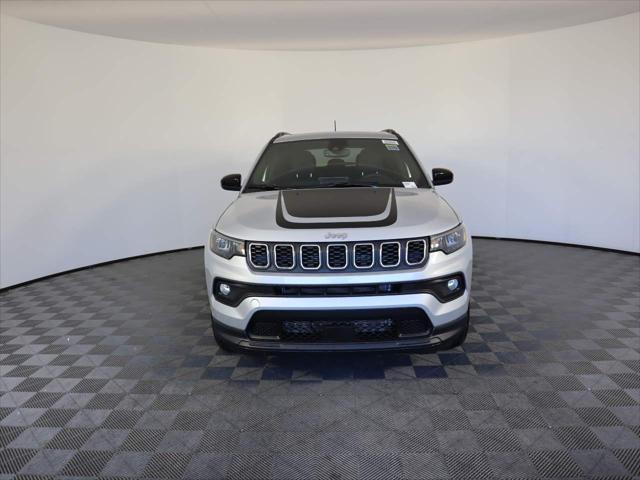 2025 Jeep Compass COMPASS LATITUDE 4X4