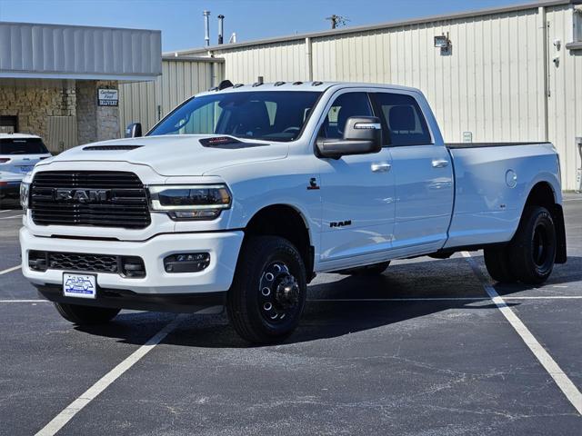 2024 RAM Ram 3500 RAM 3500 LARAMIE CREW CAB 4X4 8 BOX