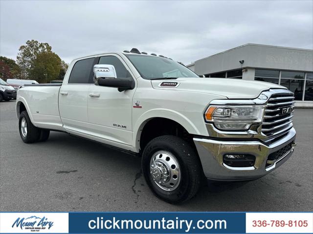 2024 RAM Ram 3500 RAM 3500 LIMITED LONGHORN CREW CAB 4X4 8 BOX
