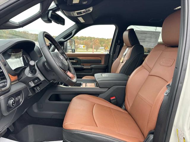 2024 RAM Ram 3500 RAM 3500 LIMITED LONGHORN CREW CAB 4X4 8 BOX