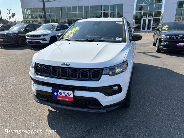 2025 Jeep Compass COMPASS LATITUDE 4X4