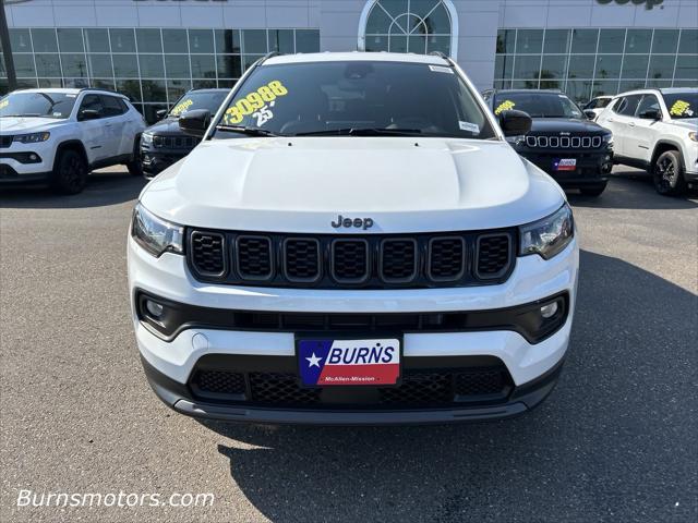 2025 Jeep Compass COMPASS LATITUDE 4X4