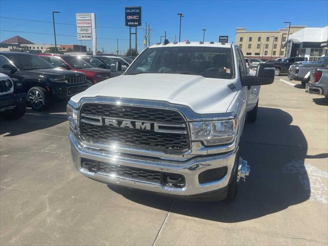 2024 RAM Ram 3500 RAM 3500 TRADESMAN CREW CAB 4X4 8 BOX