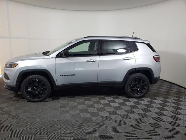 2025 Jeep Compass COMPASS LATITUDE 4X4