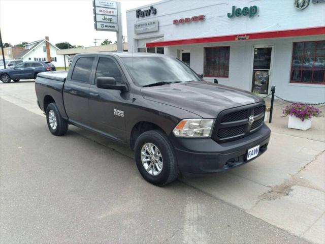 2017 RAM 1500 Tradesman Crew Cab 4x4 57 Box 2017 RAM 1500 Tradesman Crew Cab 4x4 57 Box