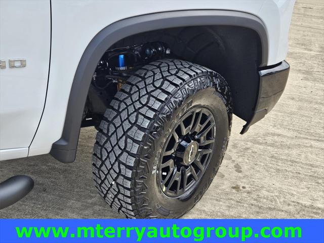 2025 Chevrolet Silverado 2500HD 4WD Crew Cab Standard Bed ZR2
