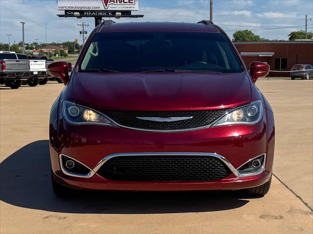 2017 Chrysler Pacifica Touring-L 2017 Chrysler Pacifica Touring-L