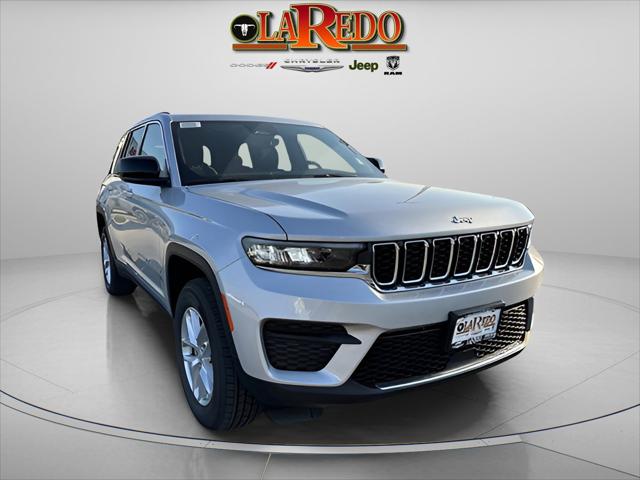 2025 Jeep Grand Cherokee GRAND CHEROKEE LAREDO X 4X2