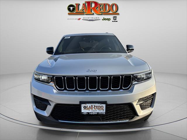 2025 Jeep Grand Cherokee GRAND CHEROKEE LAREDO X 4X2