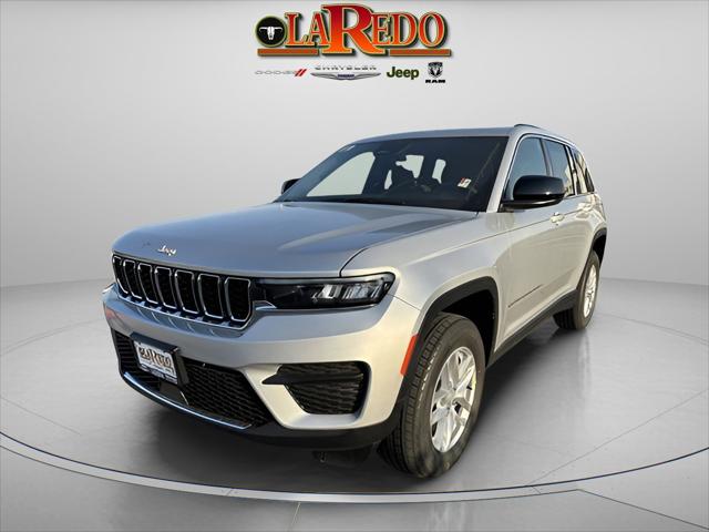 2025 Jeep Grand Cherokee GRAND CHEROKEE LAREDO X 4X2