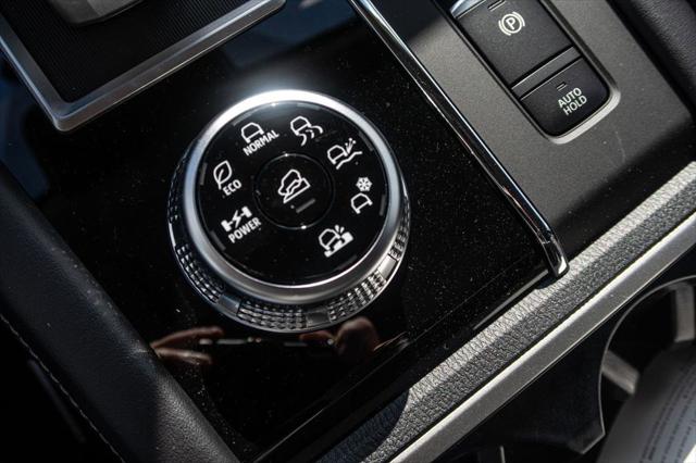 2025 Mitsubishi Outlander PHEV SE S-AWC