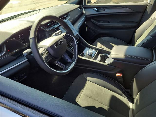 2025 Jeep Grand Cherokee GRAND CHEROKEE L ALTITUDE 4X2