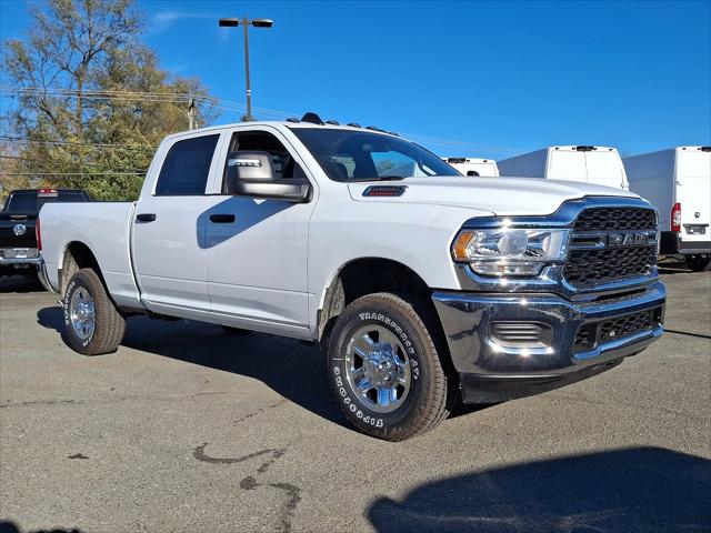 2024 RAM Ram 2500 RAM 2500 TRADESMAN CREW CAB 4X4 64 BOX