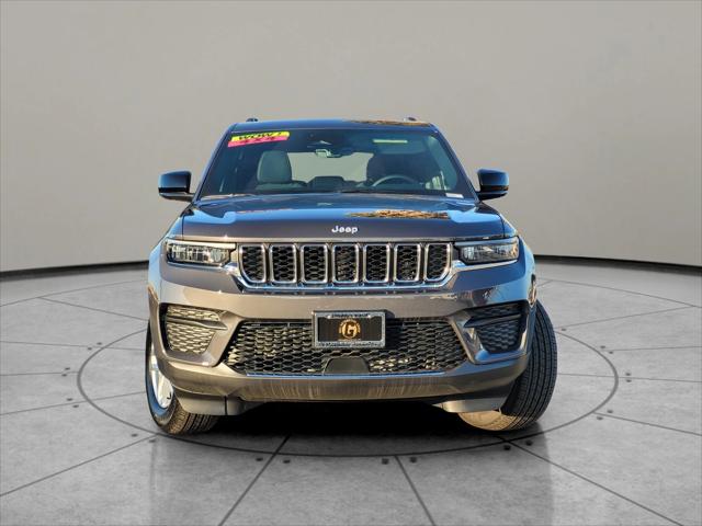 2025 Jeep Grand Cherokee GRAND CHEROKEE LAREDO X 4X4
