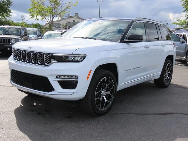 2025 Jeep Grand Cherokee GRAND CHEROKEE SUMMIT RESERVE 4X4