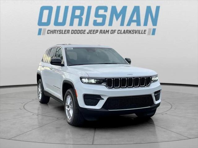 2025 Jeep Grand Cherokee GRAND CHEROKEE LAREDO X 4X4