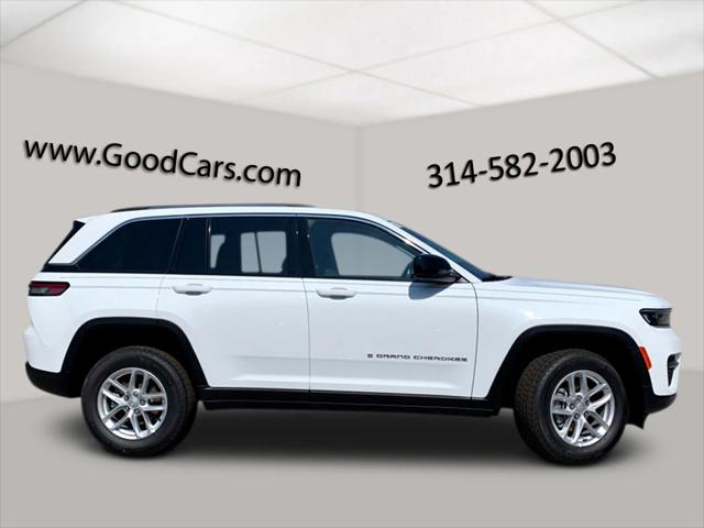 2025 Jeep Grand Cherokee GRAND CHEROKEE LAREDO X 4X4