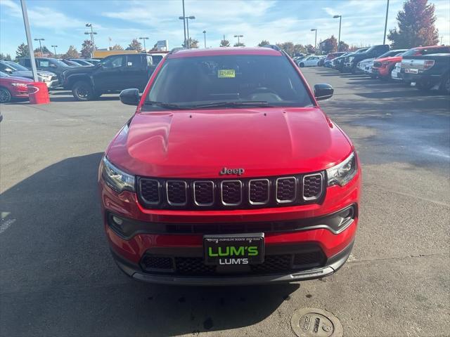 2025 Jeep Compass COMPASS LATITUDE 4X4