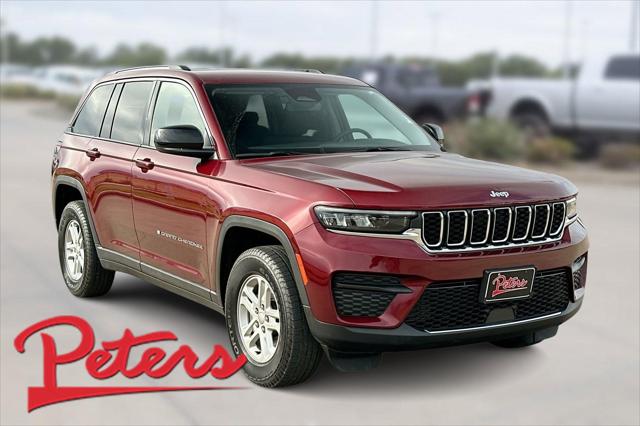 2023 Jeep Grand Cherokee Laredo 4x2