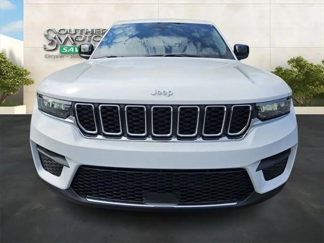 2024 Jeep Grand Cherokee Laredo X 4x2