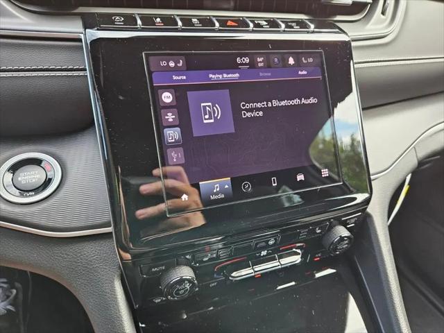 2024 Jeep Grand Cherokee Laredo X 4x2