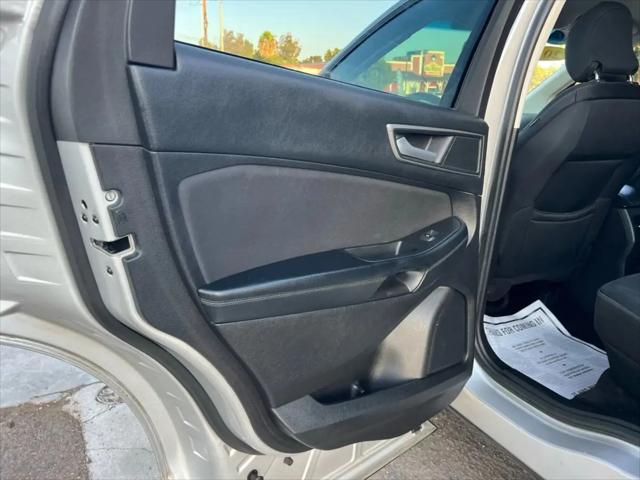 2017 Ford Edge SE