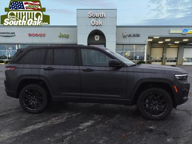 2025 Jeep Grand Cherokee GRAND CHEROKEE SUMMIT 4X4