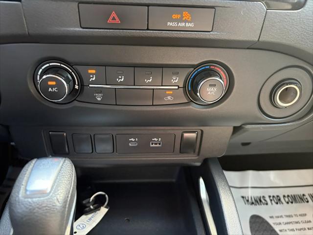 2022 Nissan Frontier Crew Cab SV 4x2