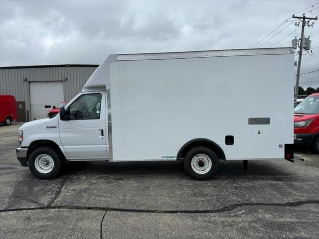 2025 Ford E-350 Cutaway Base