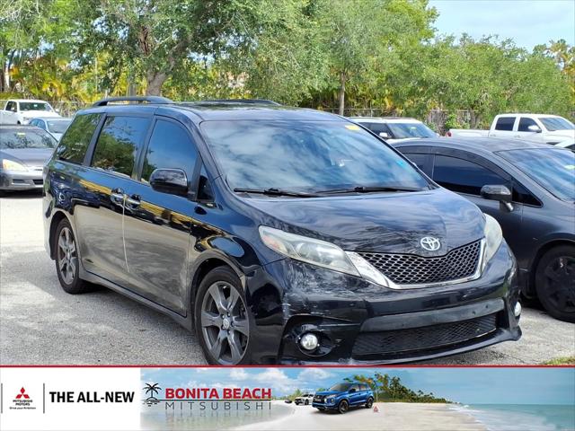 2017 Toyota Sienna SE Premium 8 Passenger for sale in Bonita Springs, FL