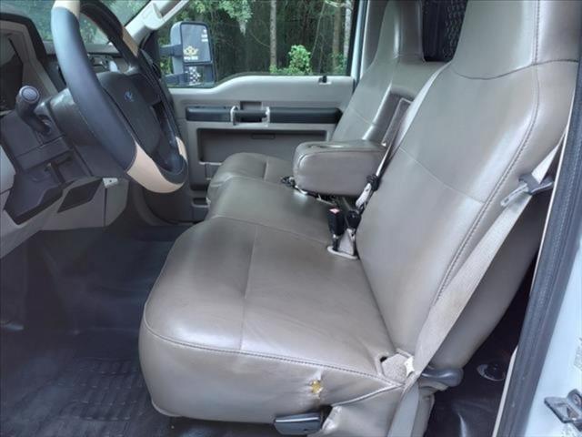2009 Ford F-550 Unknown