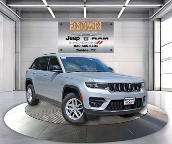 2024 Jeep Grand Cherokee Laredo X 4x2