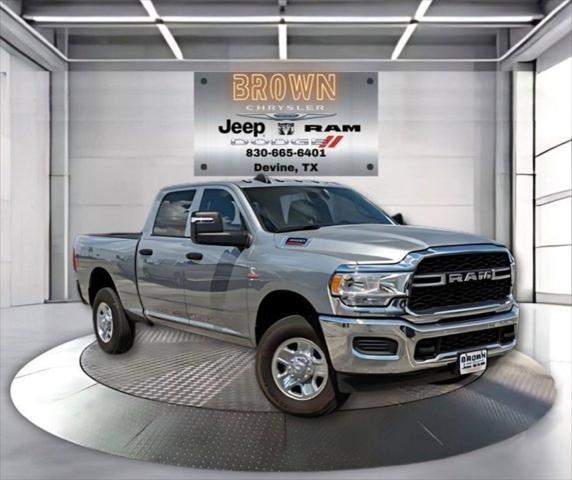 2023 RAM 3500 Tradesman Crew Cab 4x4 64 Box