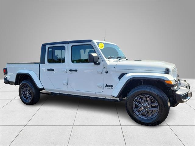 2021 Jeep Gladiator Sport S 4x4