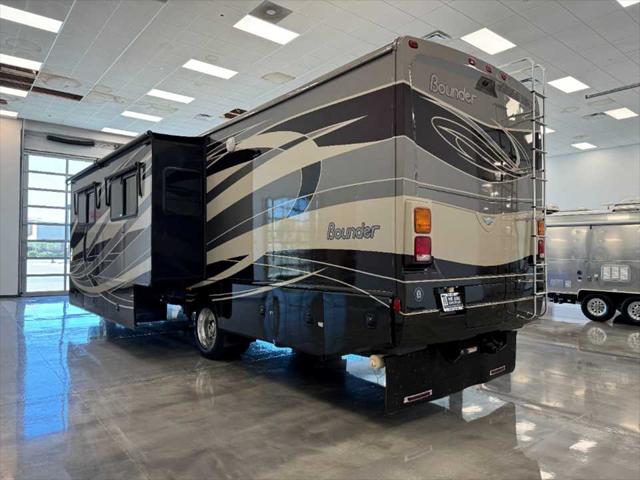 2015 Ford F-53 Unknown