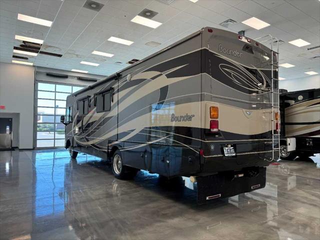 2015 Ford F-53 Unknown