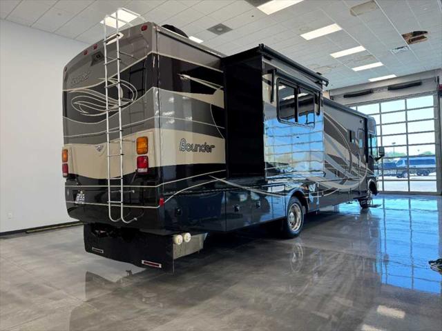 2015 Ford F-53 Unknown