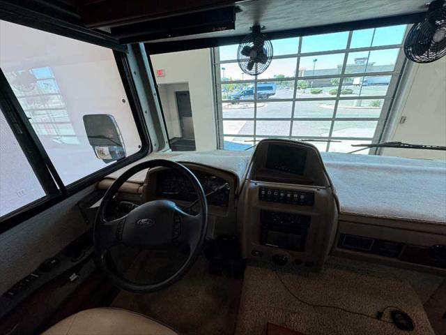 2015 Ford F-53 Unknown